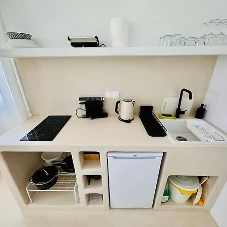 Walk The View With Yard In