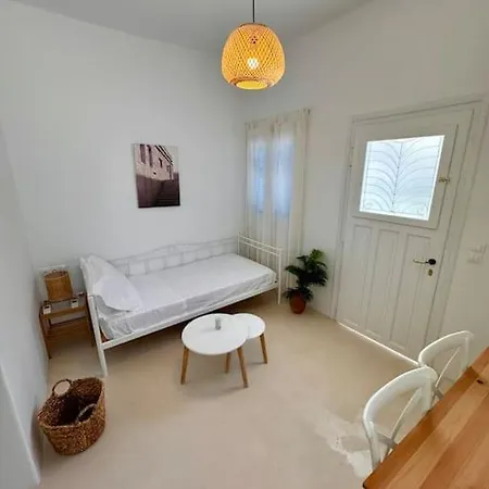 Walk The View With Yard In *