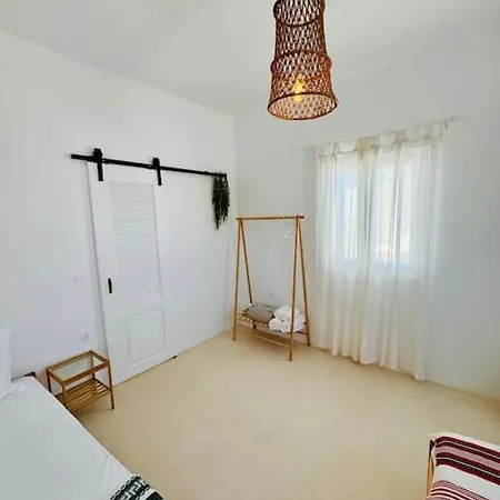 Walk The View With Yard In Appartement *