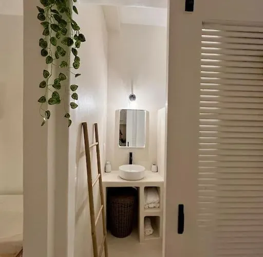 Walk The View With Yard In Appartement *