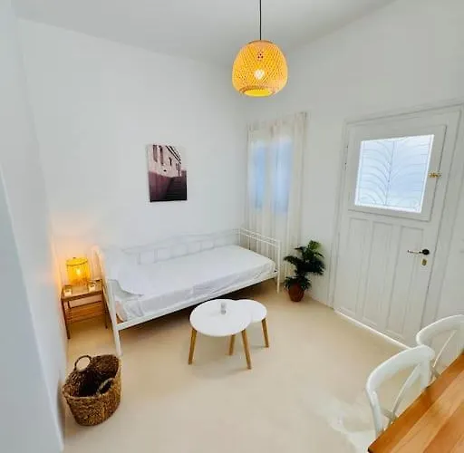 Walk The View With Yard In Appartement