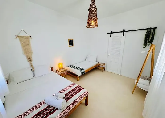 Walk The View With Yard In *